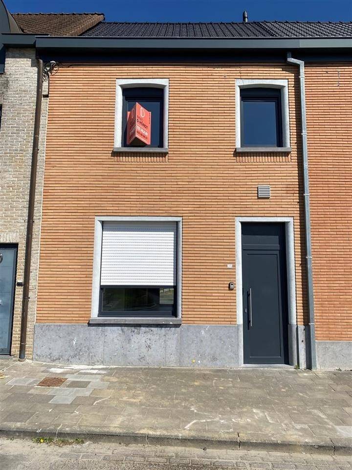 Huis te  huur in Bevere 9700 1000.00€ 2 slaapkamers 124.00m² - Zoekertje 427943
