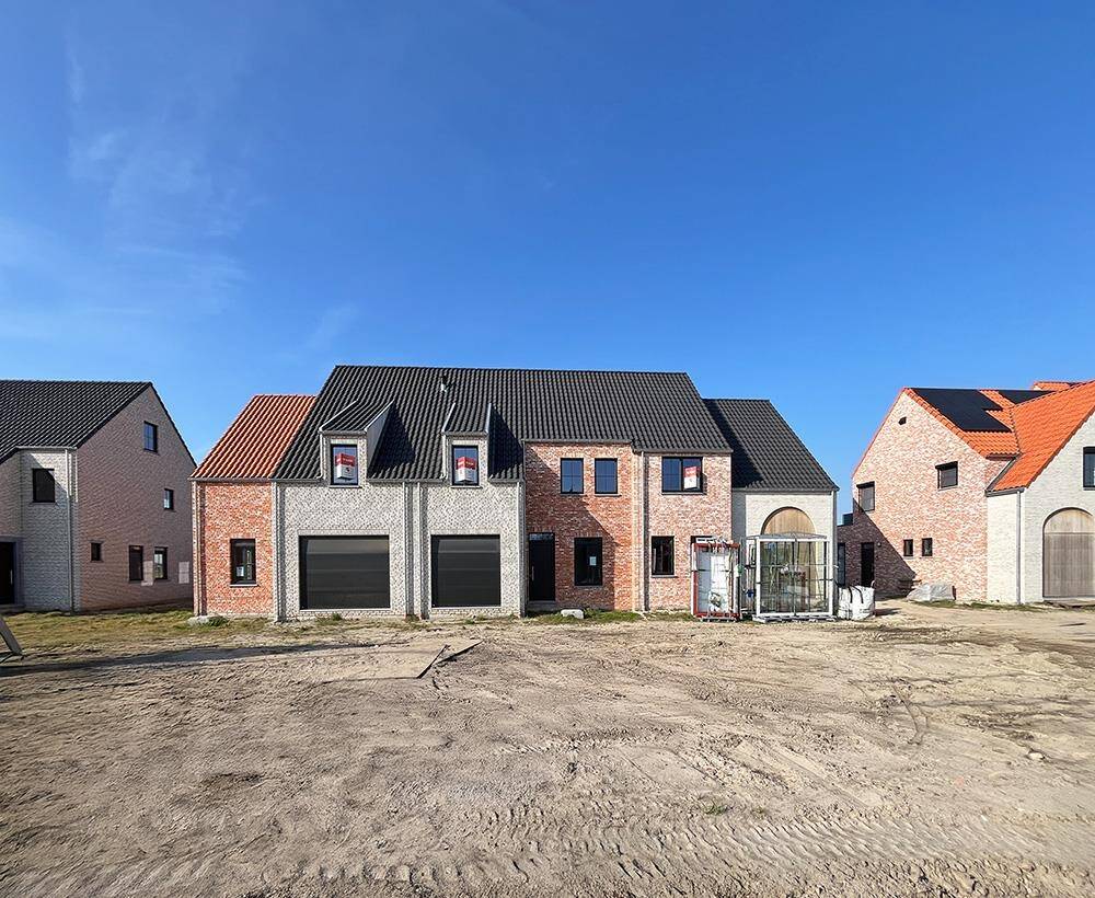 Huis te  koop in Bachte-Maria-Leerne 9800 610000.00€ 4 slaapkamers 219.00m² - Zoekertje 430122