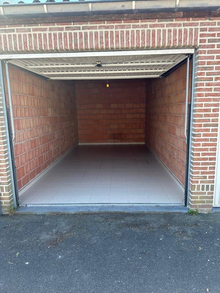 Box te  huur in Kemzeke 9190 70.00€  slaapkamers m² - Zoekertje 432371