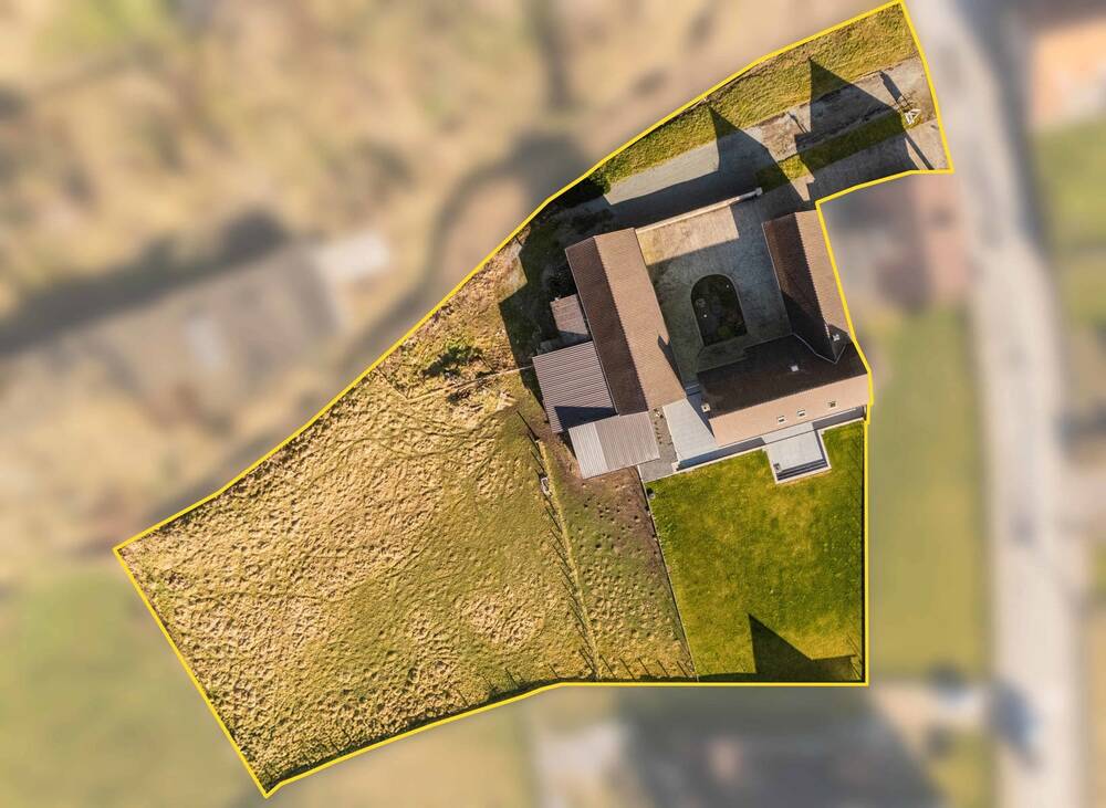 Handelszaak te koop in Geraardsbergen 9500 649000.00€ slaapkamers 389.00m² - Zoekertje 434394