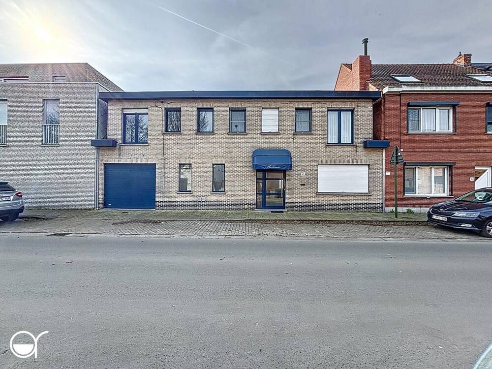 Huis te  koop in Zwijnaarde 9052 495000.00€ 4 slaapkamers 274.00m² - Zoekertje 433632