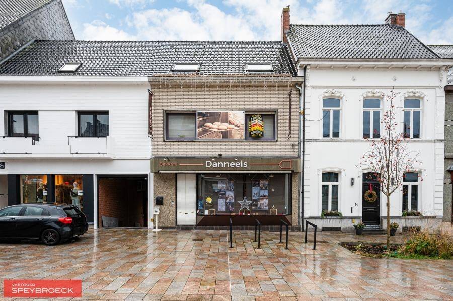 Huis te koop in Gavere 9890 345000.00€ 3 slaapkamers 267.00m² - Zoekertje 434226