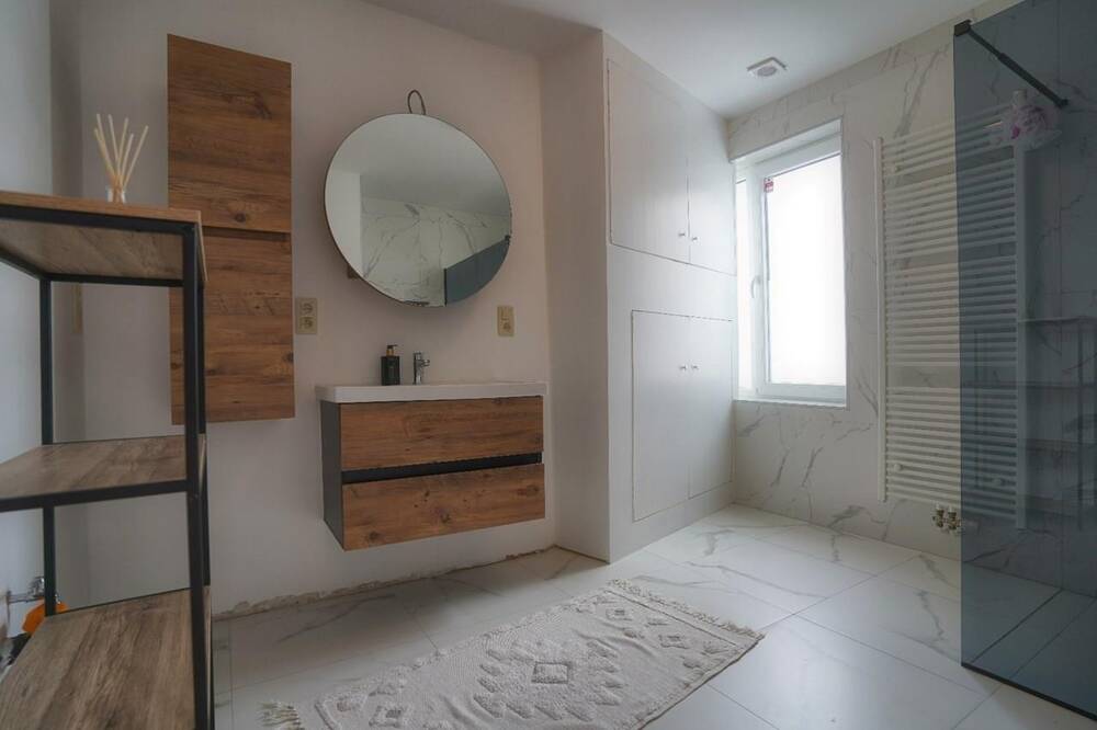 Huis te koop in Assenede 9960 385000.00€ 4 slaapkamers 220.00m² - Zoekertje 434554
