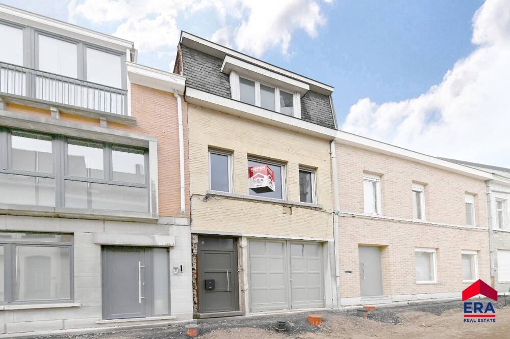 Appartement te koop in Eeklo 9900 98000.00€ 1 slaapkamers 75.00m² - Zoekertje 435637