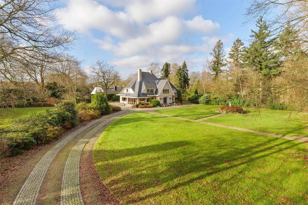 Huis te  koop in Sint-Martens-Latem 9830 3995000.00€ 5 slaapkamers 453.00m² - Zoekertje 438079