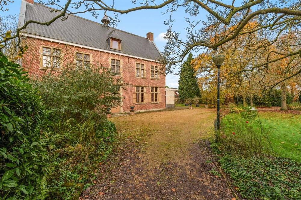 Huis te koop in Horebeke 9667 975000.00€ 10 slaapkamers 754.00m² - Zoekertje 438077