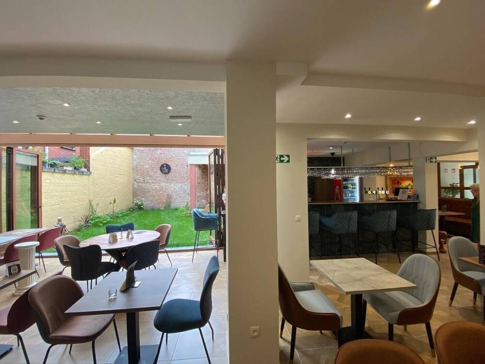 Handelszaak te huur in Gent 9000 3000.00€ slaapkamers m² - Zoekertje 438814