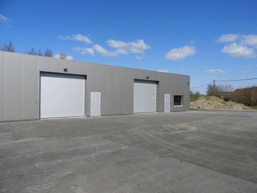 Handelszaak te  huur in Wontergem 9800 780.00€ 0 slaapkamers m² - Zoekertje 439806