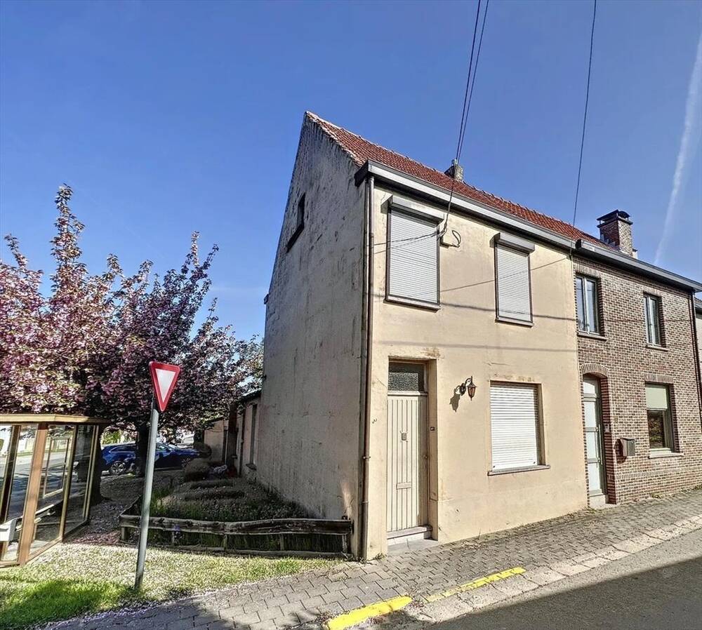 Huis te koop in Lede 9340 179000.00€ 2 slaapkamers 141.00m² - Zoekertje 439654