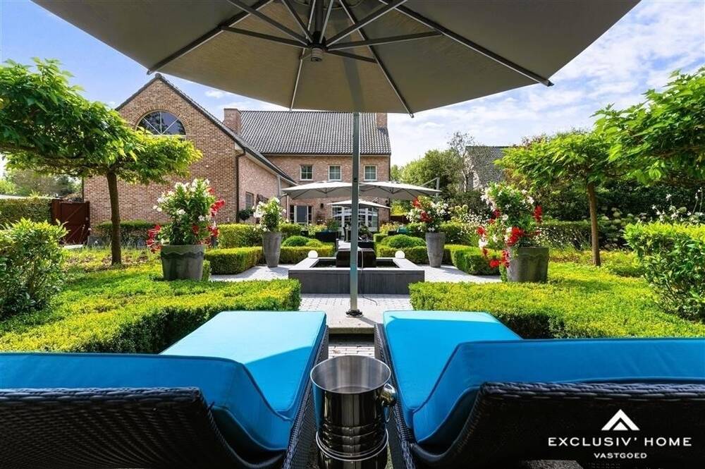 Huis te  koop in Gijzegem 9308 1095000.00€ 4 slaapkamers 522.00m² - Zoekertje 439779