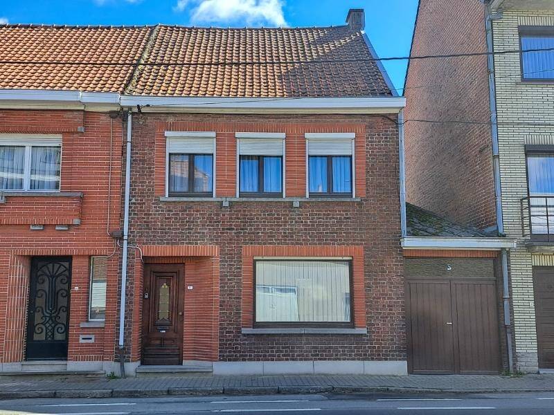Huis te  koop in Haaltert 9450 189000.00€ 3 slaapkamers m² - Zoekertje 440869