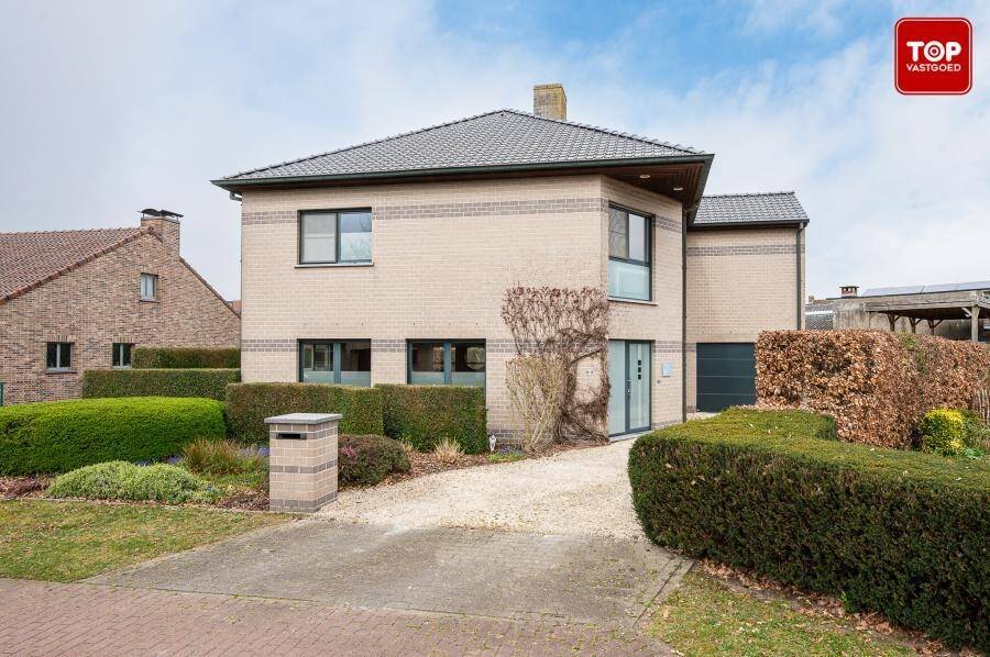 Villa te  koop in Eeklo 9900 529000.00€ 4 slaapkamers 277.00m² - Zoekertje 441456