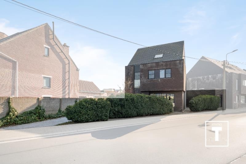Huis te  koop in Merelbeke 9820 499000.00€ 4 slaapkamers 207.00m² - Zoekertje 441383