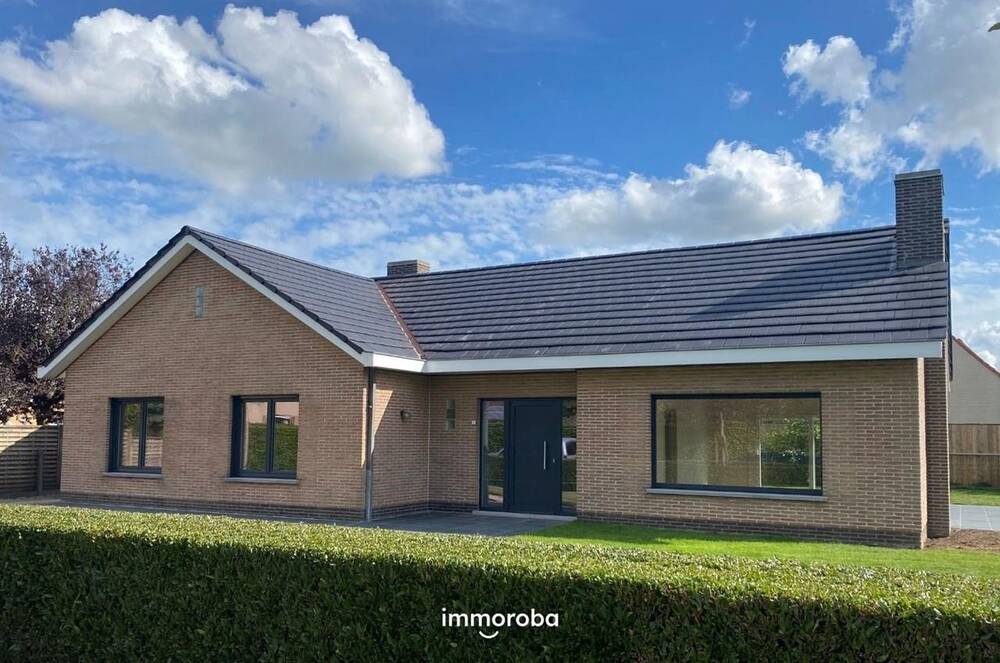 Huis te  huur in Zulte 9870 1100.00€ 3 slaapkamers 140.00m² - Zoekertje 442268