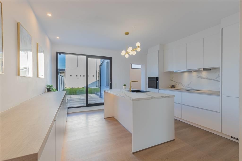 Huis te koop in Buggenhout 9255 425000.00€ 4 slaapkamers 245.00m² - Zoekertje 441907