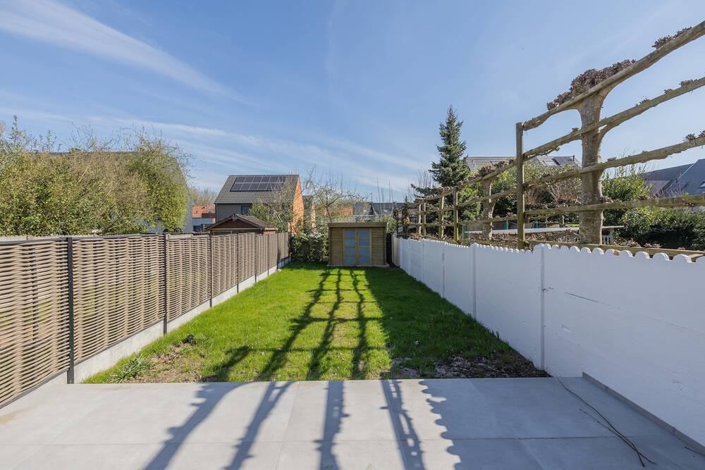 Huis te  huur in Denderleeuw 9470 1700.00€ 4 slaapkamers 183.00m² - Zoekertje 441577