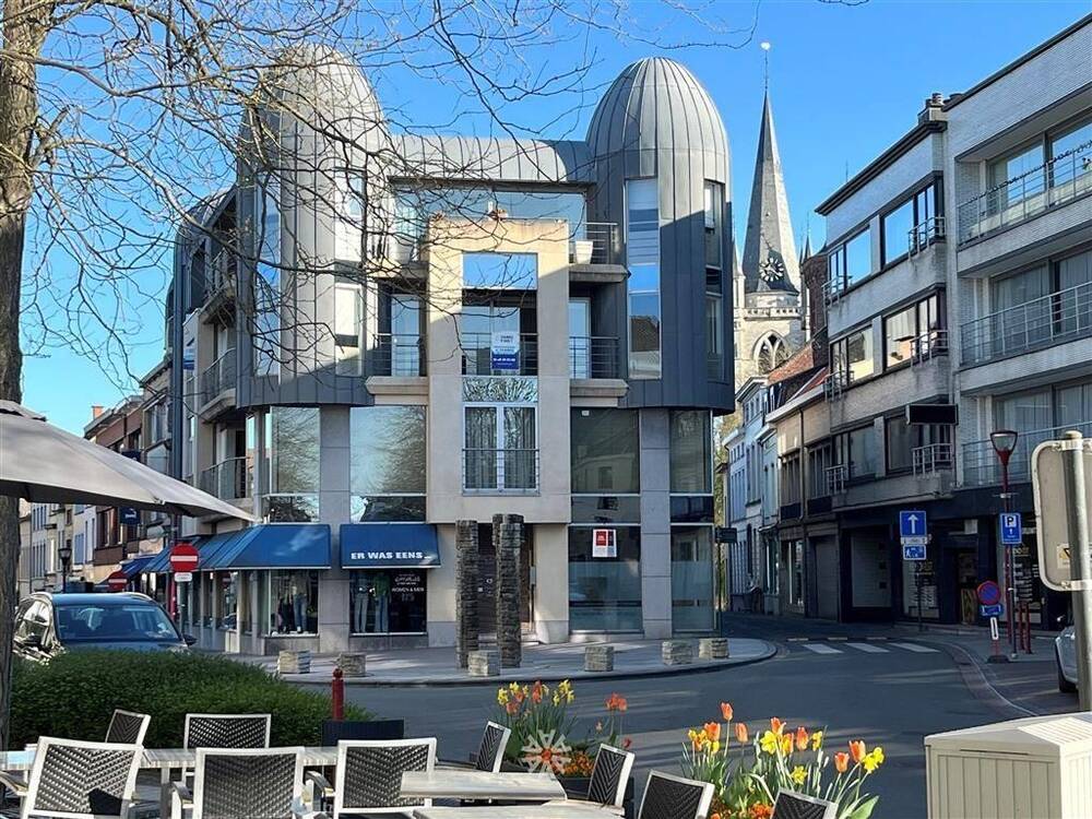 Handelszaak te huur in Ronse 9600 1200.00€ slaapkamers 99.00m² - Zoekertje 443436