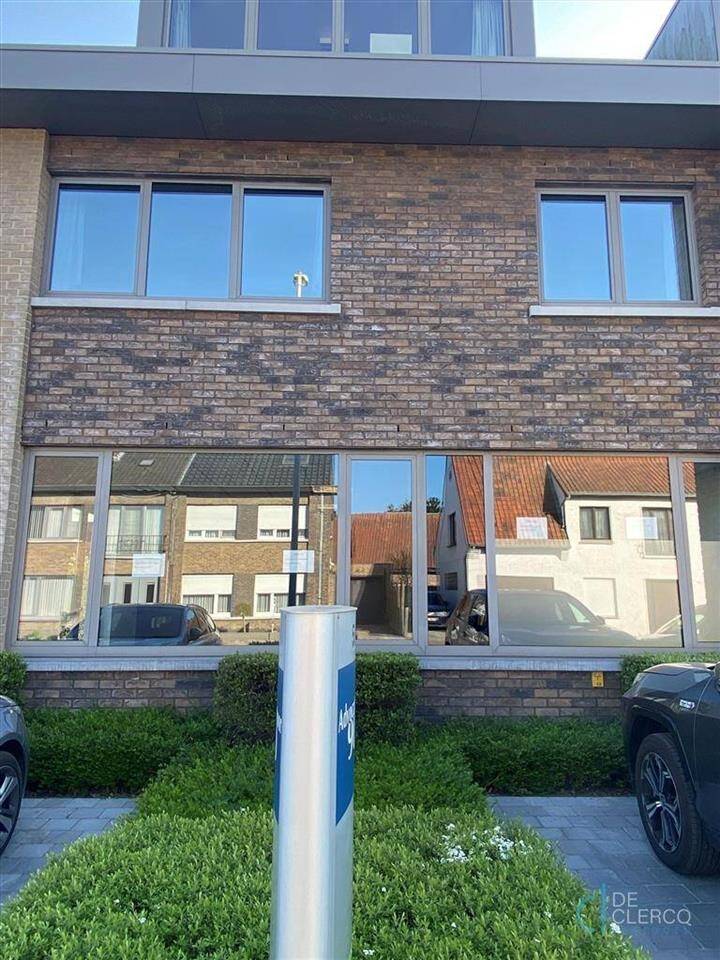 Handelszaak te huur in Lochristi 9080 1085.00€ slaapkamers m² - Zoekertje 443040