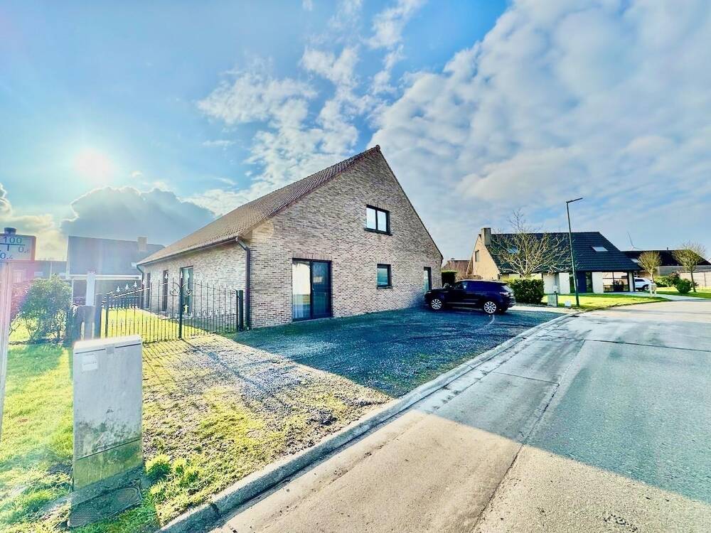 Huis te  koop in Evergem 9940 390000.00€ 3 slaapkamers 245.00m² - Zoekertje 444115
