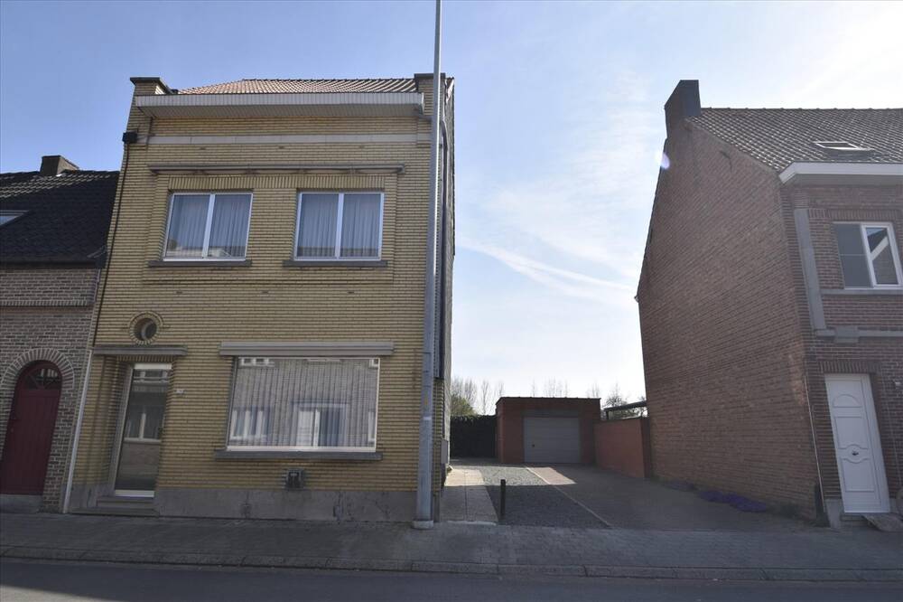 Huis te  koop in Sint-Gillis-Waas 9170 245000.00€  slaapkamers m² - Zoekertje 445319