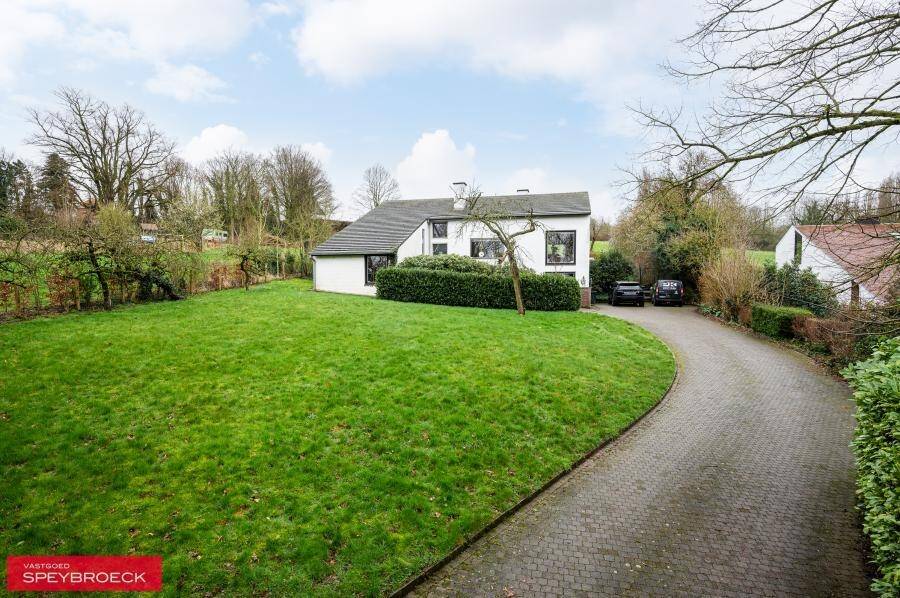 Huis te  huur in Edelare 9700 1485.00€ 4 slaapkamers m² - Zoekertje 445932