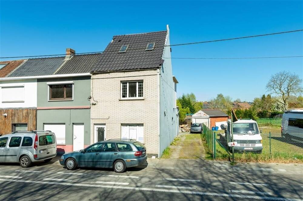 Huis te  koop in Heusden 9070 263000.00€ 3 slaapkamers 125.00m² - Zoekertje 446676