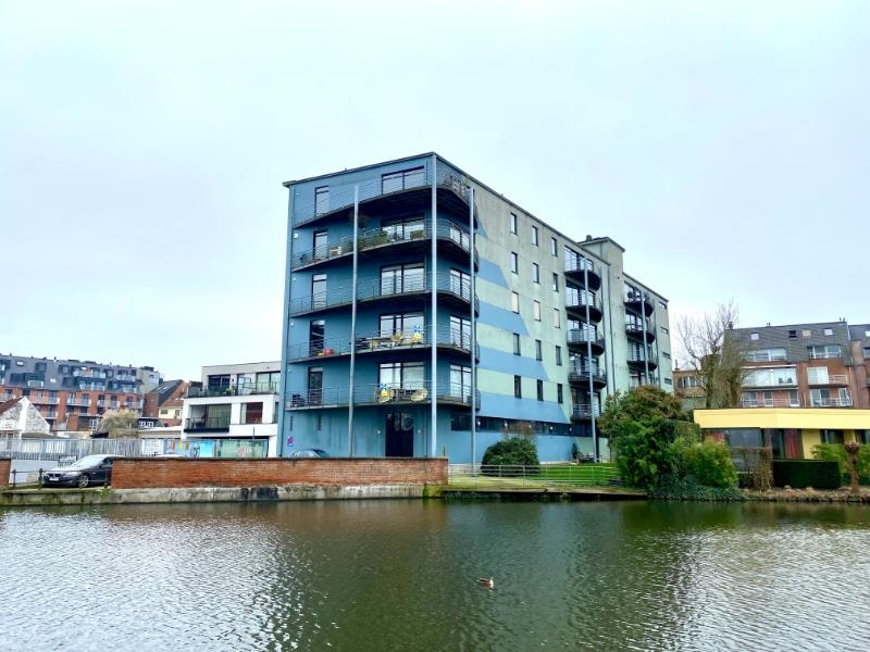 Loft te  huur in Deinze 9800 1200.00€ 2 slaapkamers 211.00m² - Zoekertje 447700