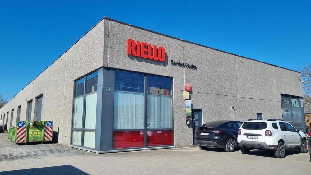 Handelszaak te huur in Gavere 9890 1600.00€ slaapkamers 250.00m² - Zoekertje 448180