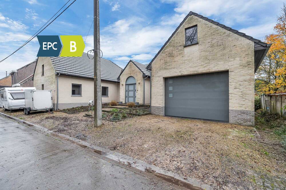 Bungalow te  koop in Ninove 9400 549000.00€ 6 slaapkamers 300.00m² - Zoekertje 447446