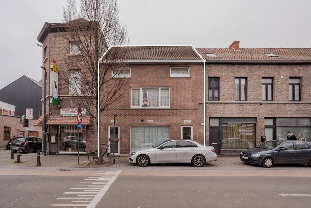 Huis te koop in Sint-Amandsberg 9040 460000.00€ 4 slaapkamers 203.00m² - Zoekertje 447821