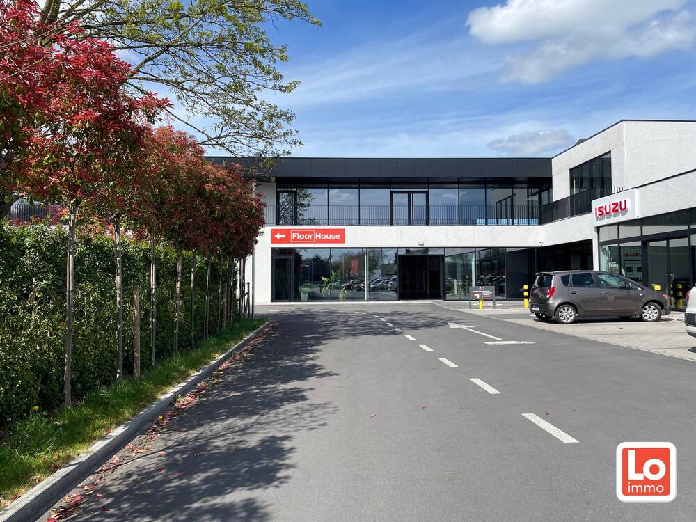 Handelszaak te huur in Lochristi 9080 2950.00€ slaapkamers m² - Zoekertje 447739