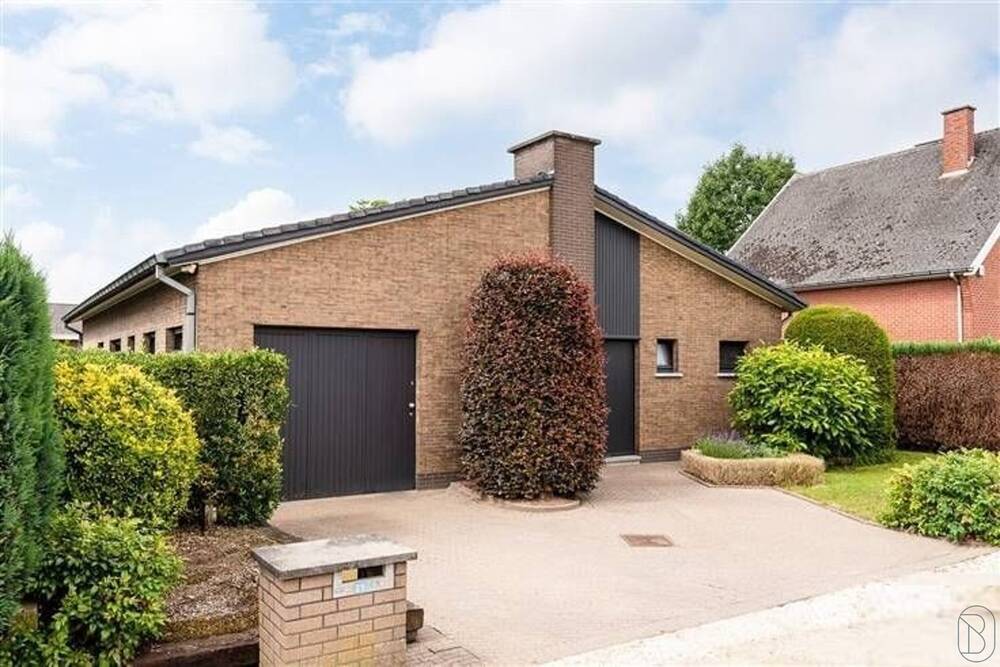 Huis te  koop in De Pinte 9840 480000.00€ 3 slaapkamers 175.00m² - Zoekertje 449050