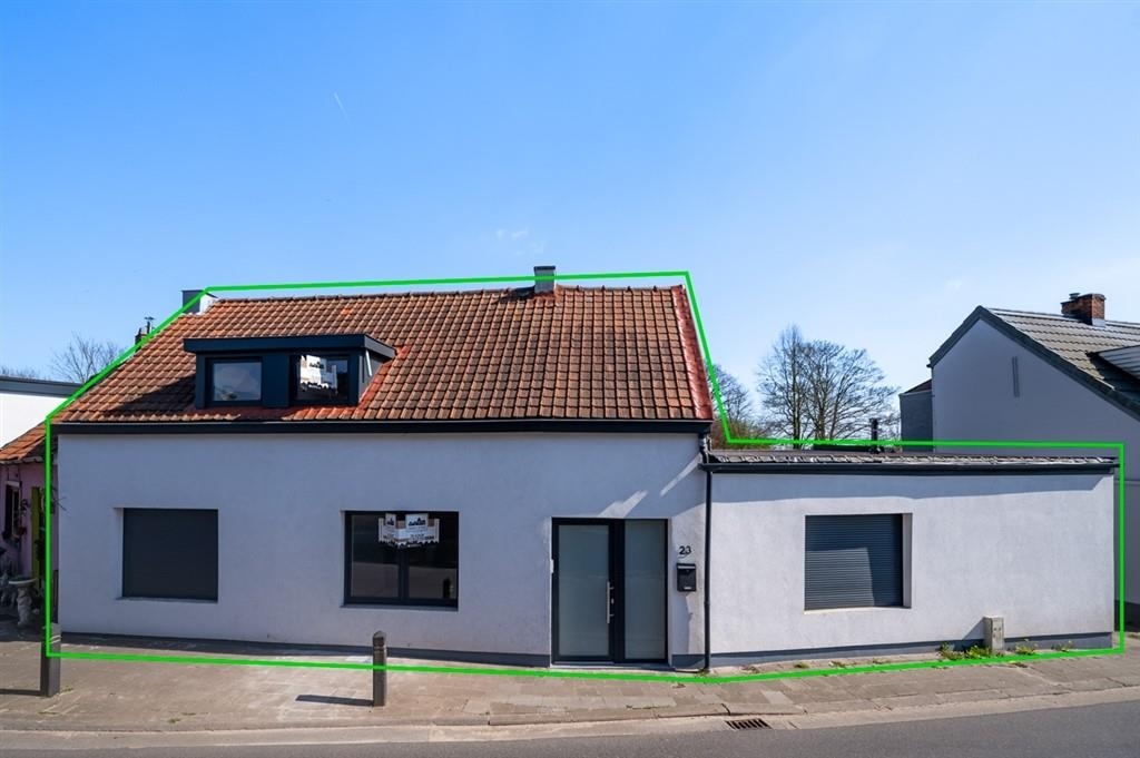 Huis te  koop in Wachtebeke 9185 385000.00€ 4 slaapkamers 152.00m² - Zoekertje 448503