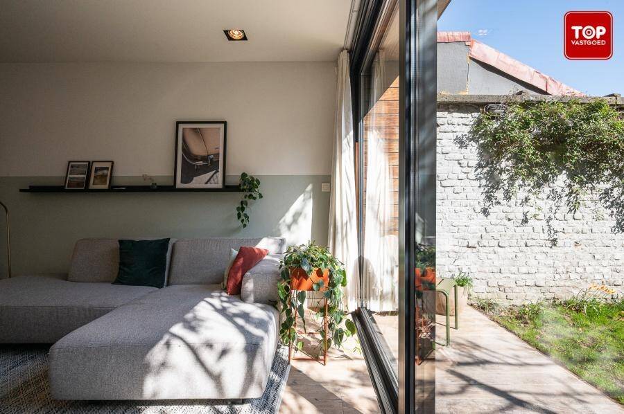 Huis te koop in Sint-Amandsberg 9040 495000.00€ 3 slaapkamers 145.00m² - Zoekertje 451152