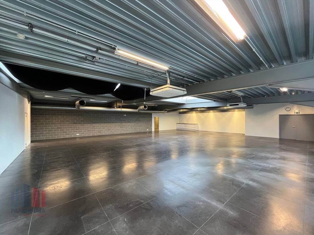 Handelszaak te huur in Melle 9090 2106.00€ slaapkamers 266.00m² - Zoekertje 451237