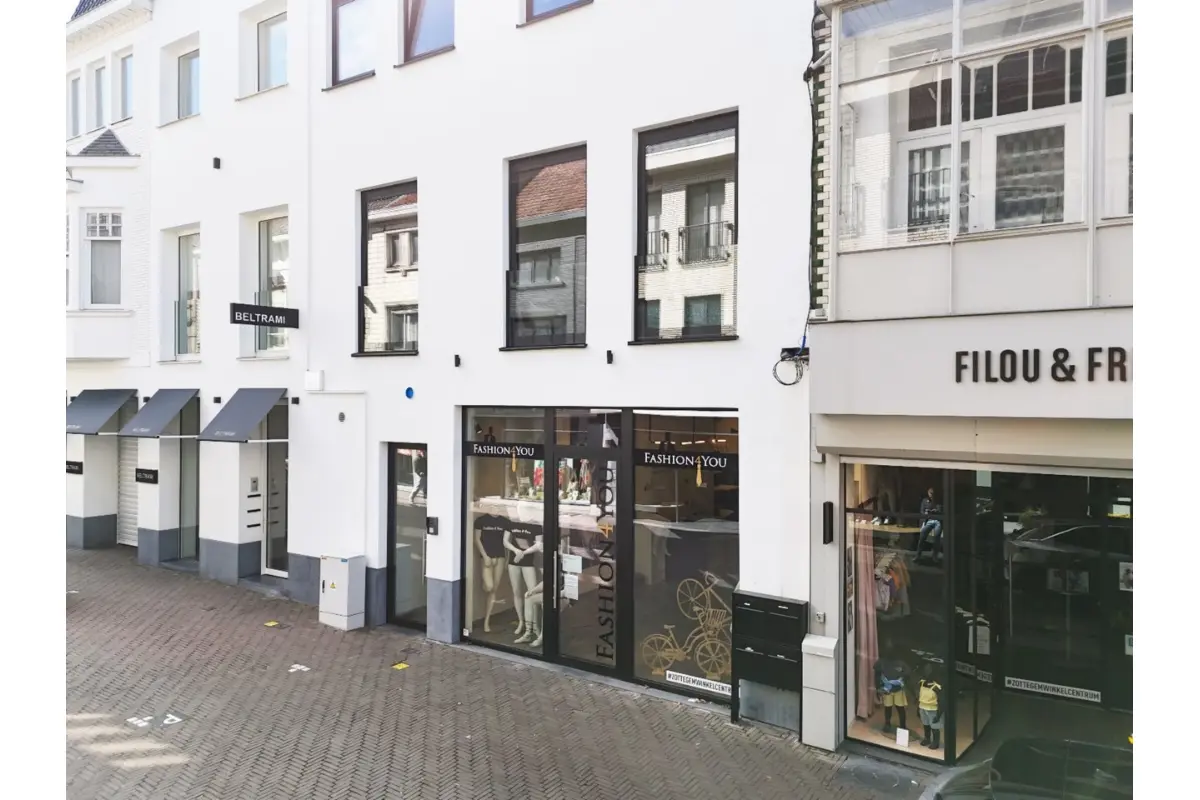Handelszaak te  koop in Zottegem 9620 295000.00€  slaapkamers 95.00m² - Zoekertje 449580