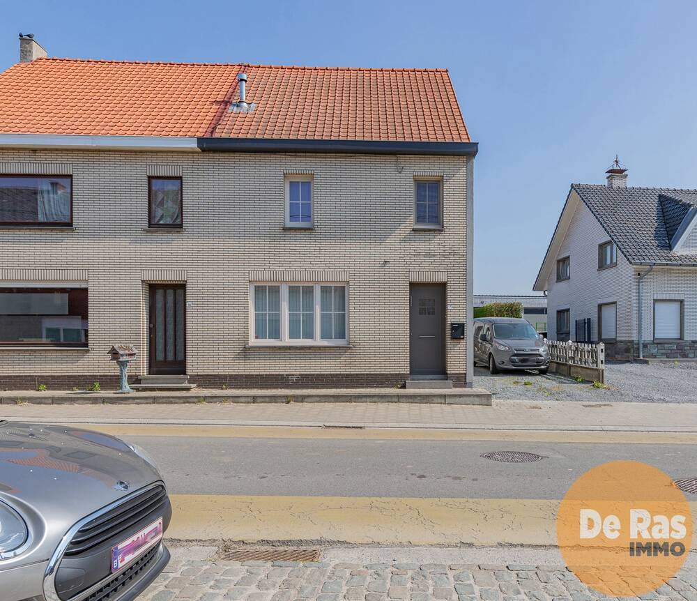 Huis te  koop in Vlierzele 9520 279000.00€ 2 slaapkamers 116.60m² - Zoekertje 449274