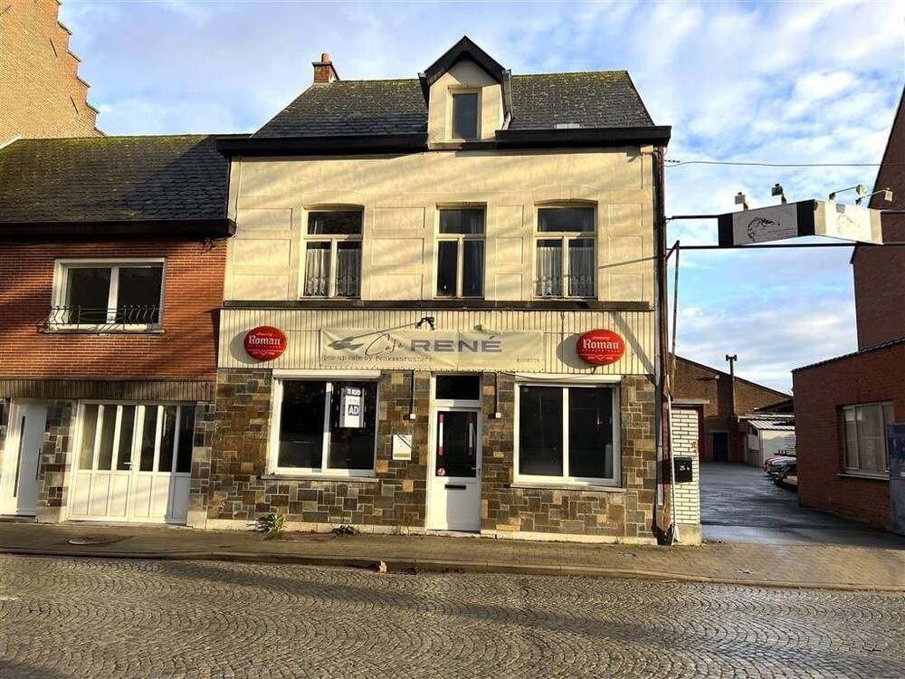 Handelszaak te  koop in Ename 9700 225000.00€ 2 slaapkamers 418.00m² - Zoekertje 451375