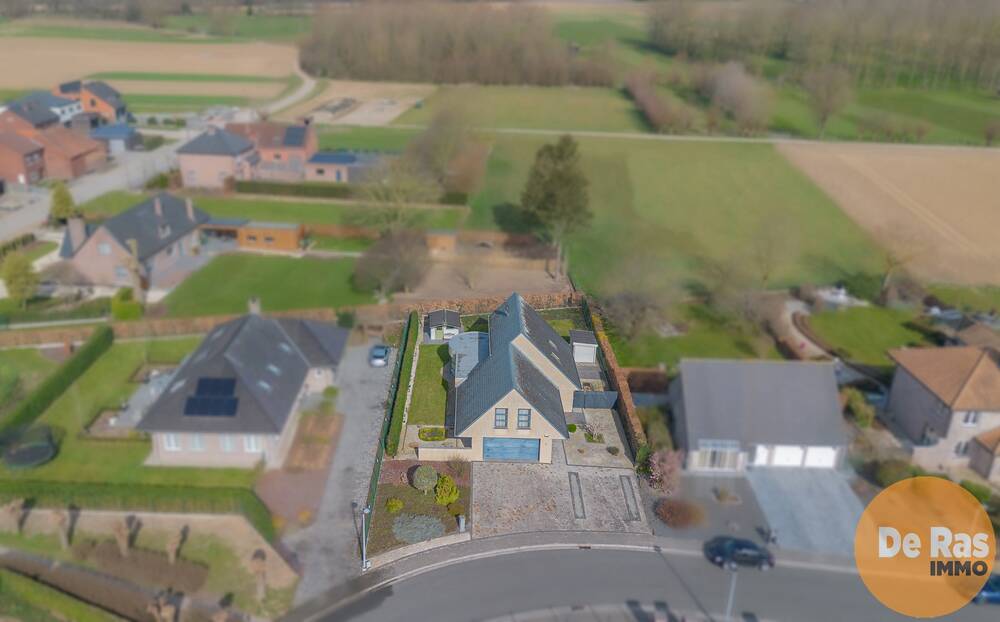 Huis te koop in Hillegem 9550 449000.00€ 5 slaapkamers 230.00m² - Zoekertje 452750