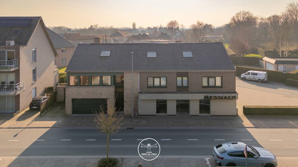 Handelszaak te  koop in Zulte 9870 675000.00€  slaapkamers 561.00m² - Zoekertje 452556