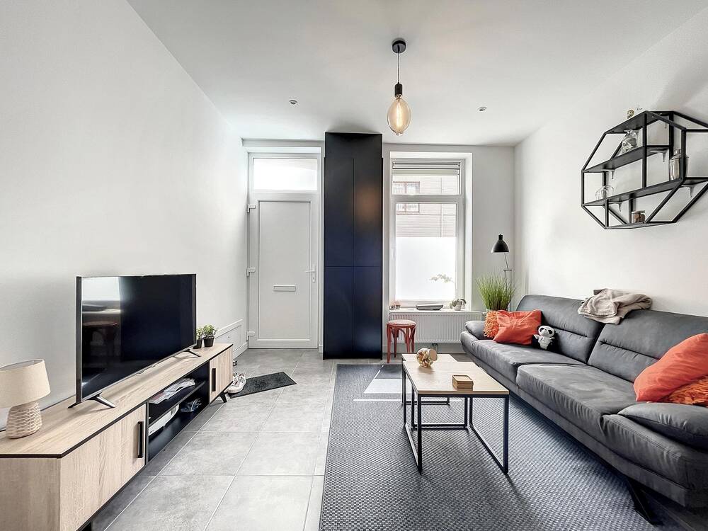 Huis te  huur in Sint-Amandsberg 9040 1100.00€ 2 slaapkamers m² - Zoekertje 453828
