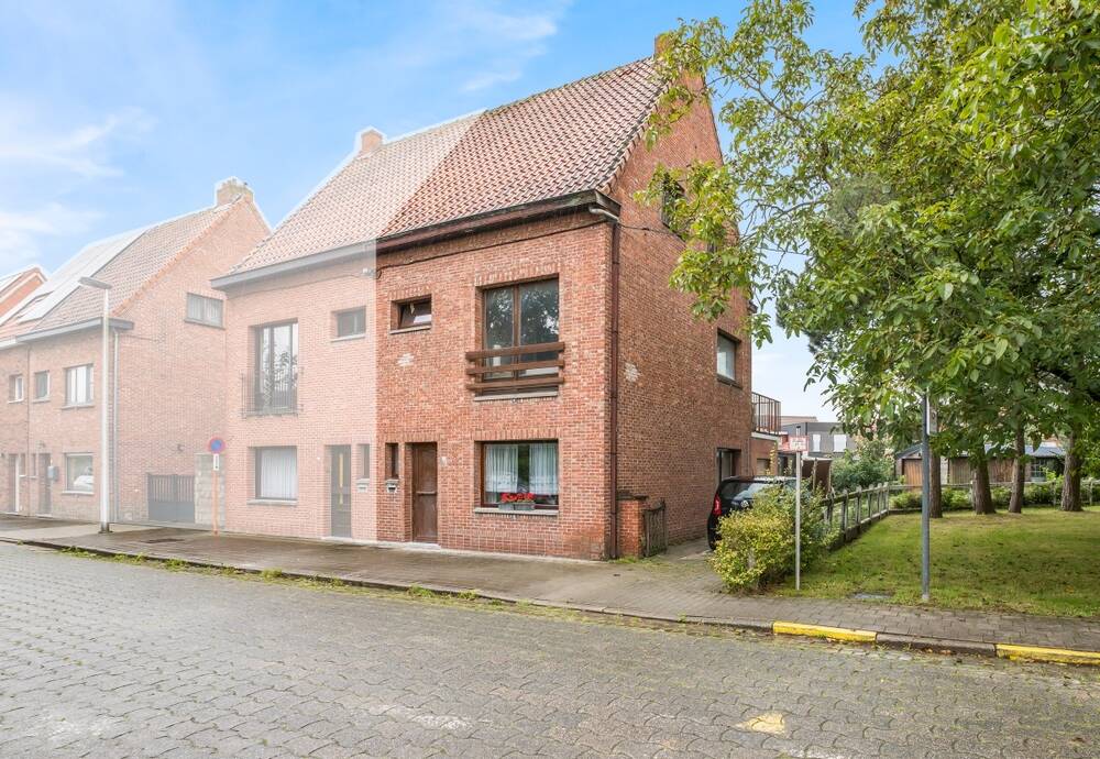 Huis te  koop in Zele 9240 265000.00€ 3 slaapkamers 143.00m² - Zoekertje 454891