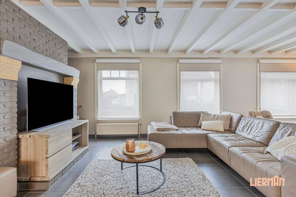 Huis te  koop in Burst 9420 429000.00€ 3 slaapkamers 163.00m² - Zoekertje 455414
