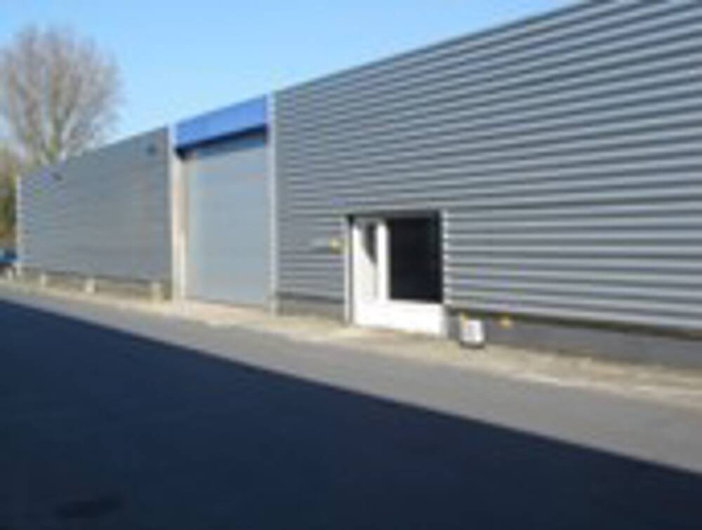 Handelszaak te  huur in Lokeren 9160 2750.00€  slaapkamers 600.00m² - Zoekertje 455962