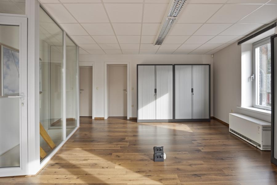 Handelszaak te koop in Aspelare 9404 129000.00€ slaapkamers m² - Zoekertje 456697