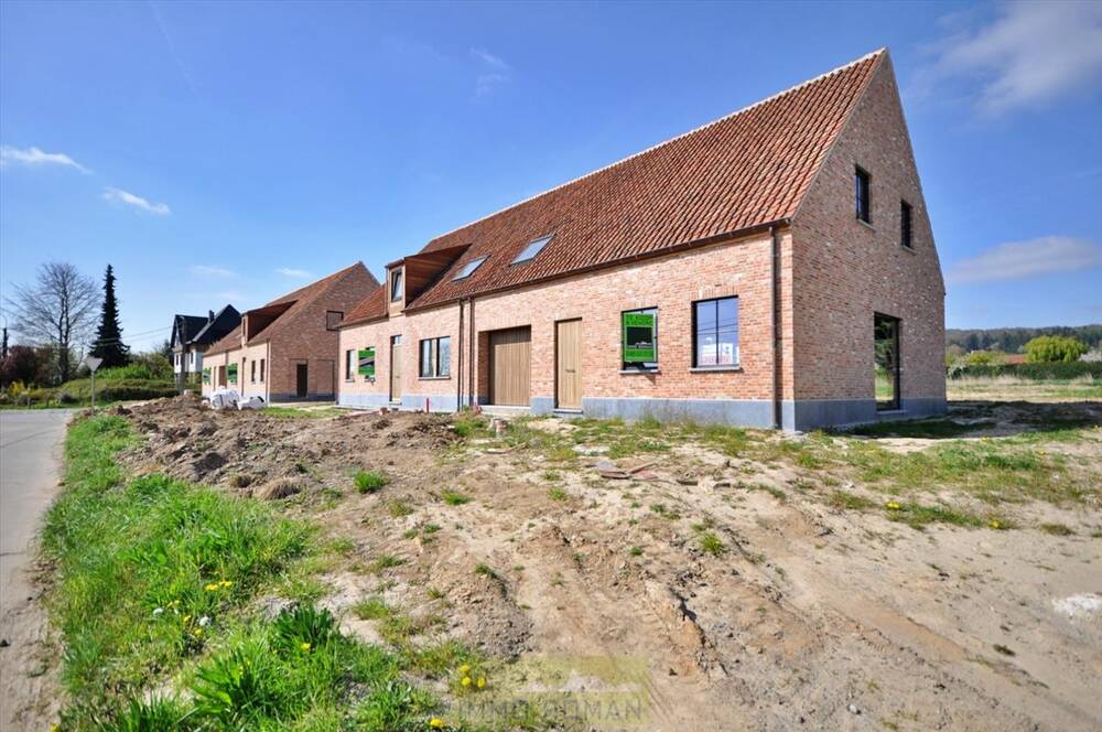 Appartementsgebouw te in Amougies 7750 384900.00€ 3 slaapkamers 188.00m² - Zoekertje 456905