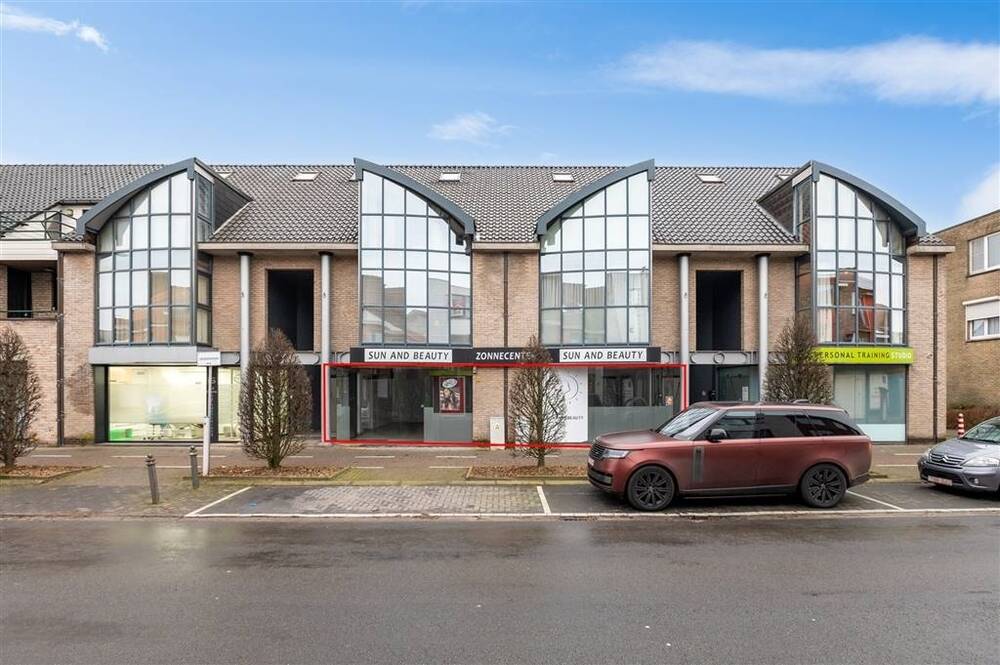 Handelszaak te koop in Sint-Niklaas 9100 219000.00€ slaapkamers 207.00m² - Zoekertje 456807