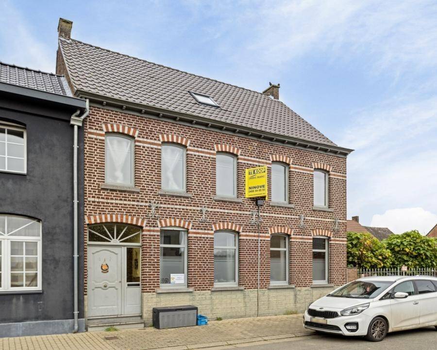 Huis te koop in Voorde 9400 339000.00€ 5 slaapkamers 223.00m² - Zoekertje 456873