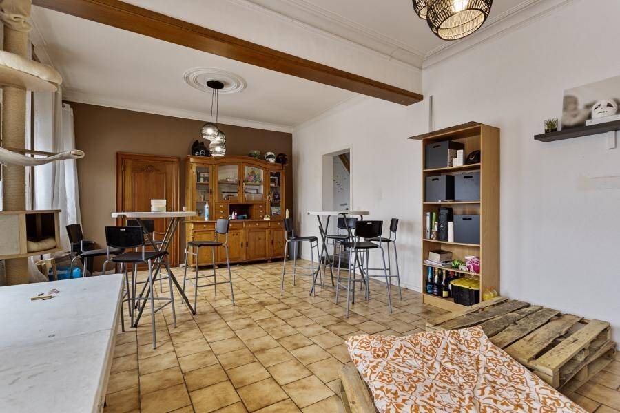 Huis te koop in Voorde 9400 339000.00€ 5 slaapkamers 223.00m² - Zoekertje 457983