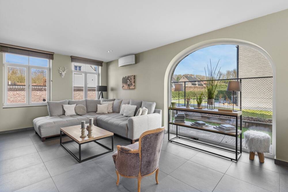 Huis te koop in Dikkelvenne 9890 585000.00€ 3 slaapkamers 194.00m² - Zoekertje 457574